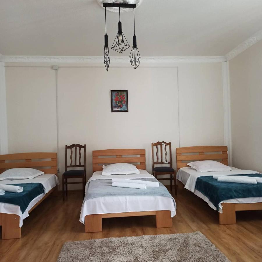 Leila'S Guest House Joqolo エクステリア 写真