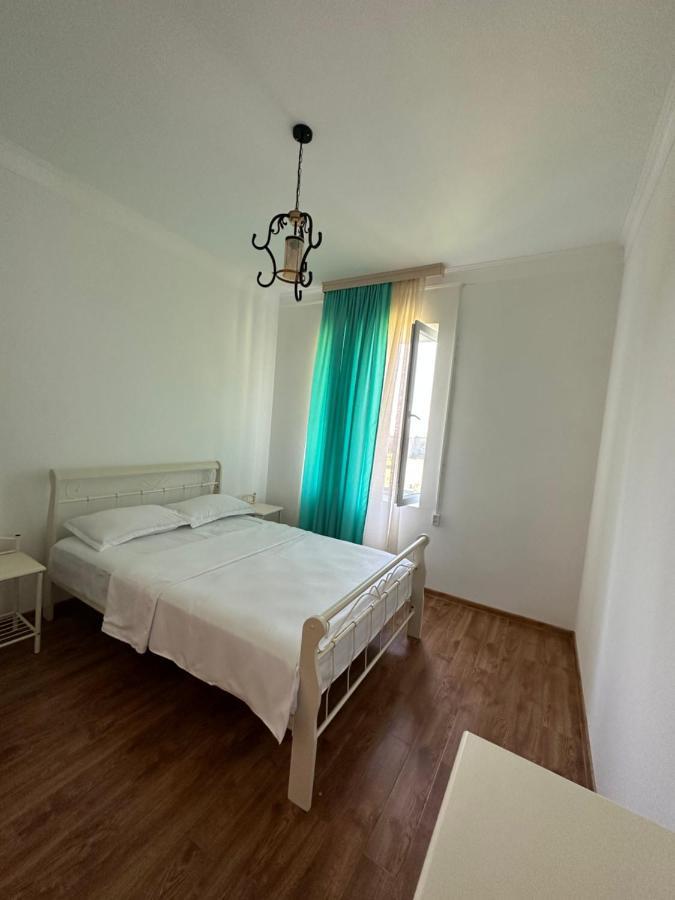 Leila'S Guest House Joqolo エクステリア 写真